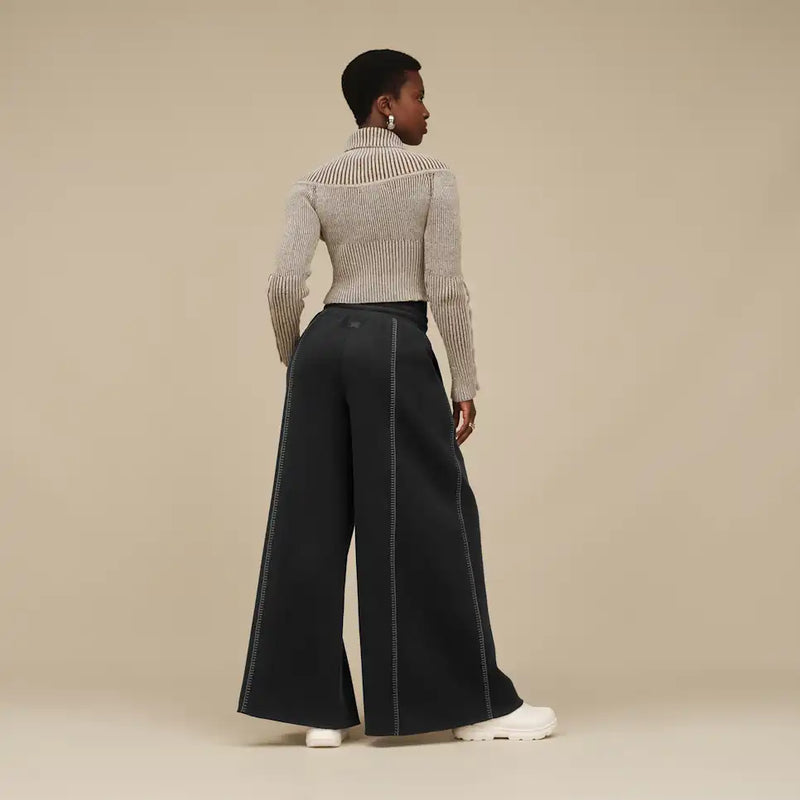 Classic Wide Leg Pant
