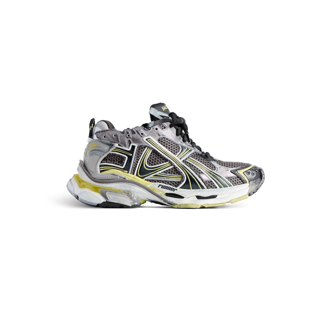runner sneaker
