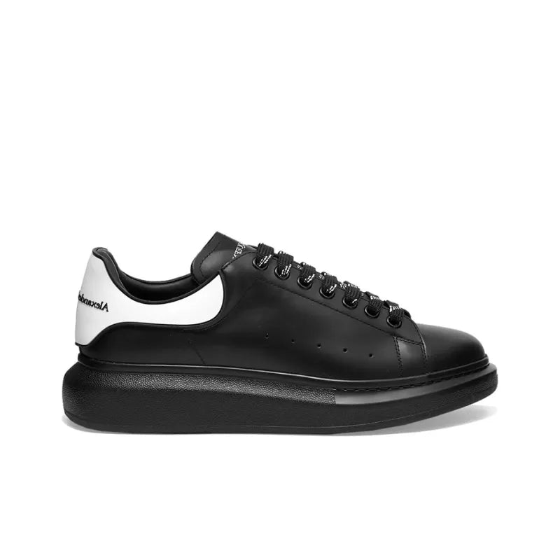 ALEXANDER MCQUEEN OVERSIZED SNEAKER &amp;#39;BLACK WHITE TAB&amp;#39;