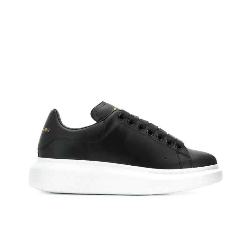 ALEXANDER MCQUEEN OVERSIZED SNEAKER &amp;#39;BLACK WHITE SOLE&amp;#39;
