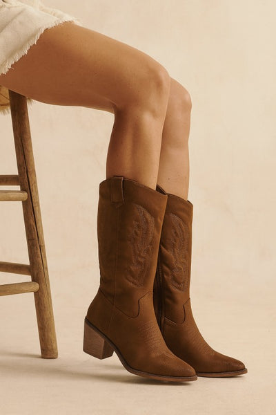 Stitch Detail Western Embroidery Boot