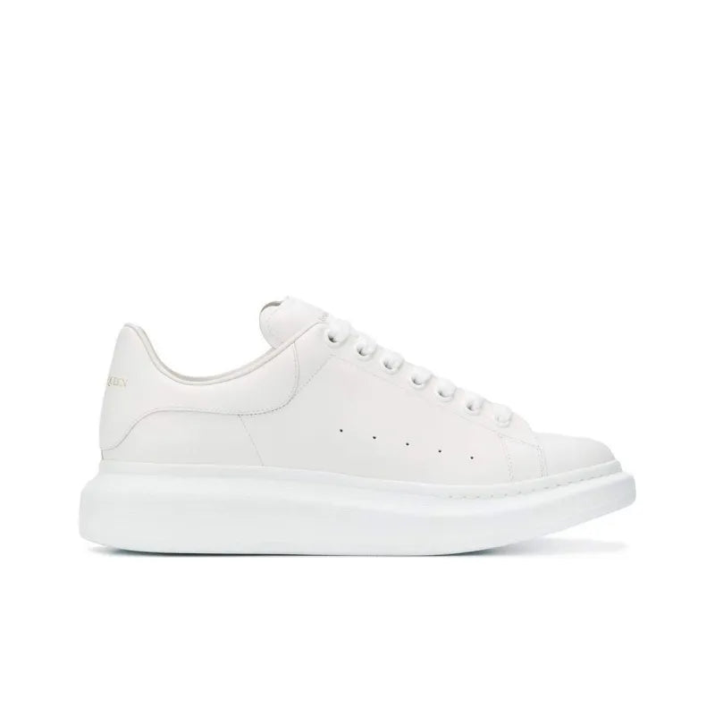 ALEXANDER MCQUEEN OVERSIZED SNEAKER &amp;#39;TRIPLE WHITE&amp;#39;