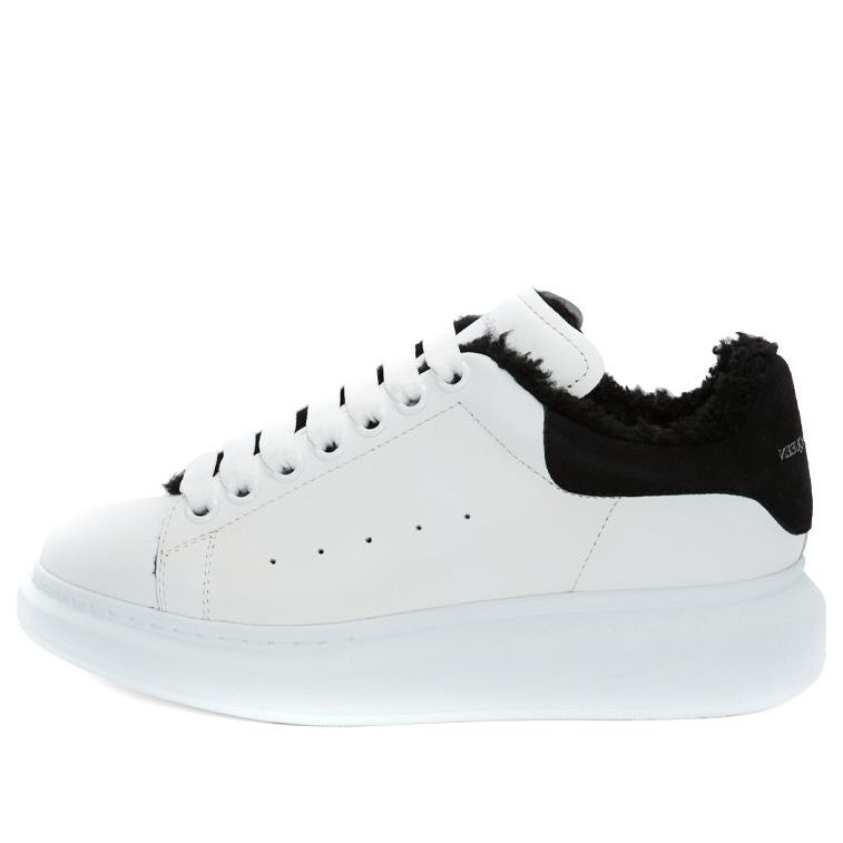 (WMNS) Alexander McQueen Oversized Sneaker &amp;#39;White Black&amp;#39; 609650WIAFJ9061 #